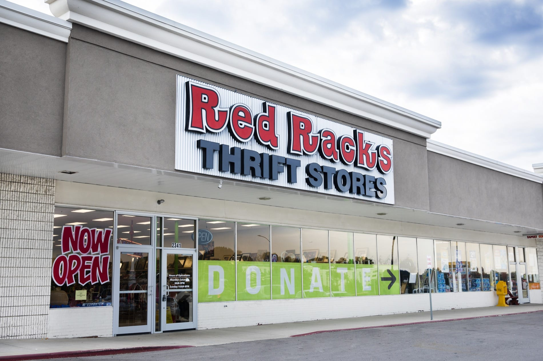 Red Racks Independence storefront